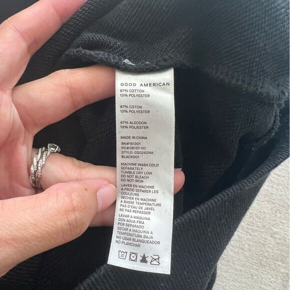 Good American Black Crewneck 3 - Picture 5 of 6